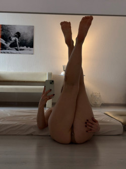 Фото +7 (911) 225-53-04