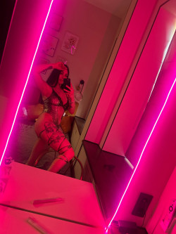 Фото +7 (999) 521-76-85